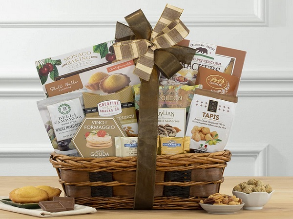 The Connoisseur Gourmet Gift Basket